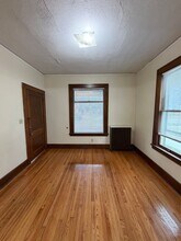 316 N Sycamore St in Lansing, MI - Building Photo - Building Photo