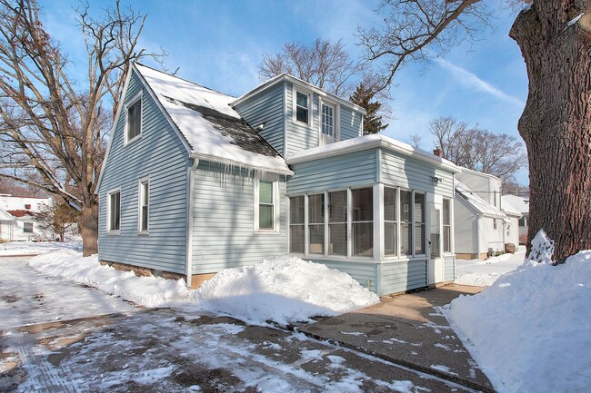 96 Vander Veen Ave in Holland, MI - Building Photo - Building Photo