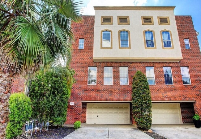property at 923 Birdsall St