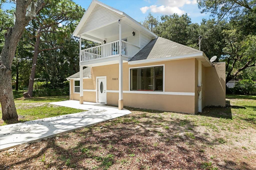 7803 Cadillac Ave in Hudson, FL - Building Photo