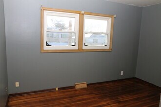 3008 E 15th St in Sioux Falls, SD - Building Photo - Building Photo