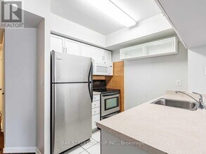 5-705 Everson Dr in Toronto, ON - Building Photo - Building Photo