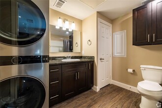 3730 Boettcher Dr in Huntsville, TX - Building Photo - Building Photo