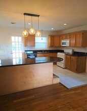 5722 Parwill St in Houston, TX - Foto de edificio - Building Photo