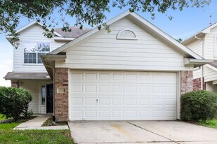 33322 Cottonwood Bend in Magnolia, TX - Building Photo