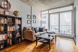 333A Adelaide St E in Toronto, ON - Building Photo