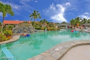 6650 Beach Resort Dr in Naples, FL - Building Photo