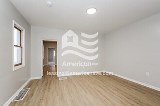 415 Thornton St in Newport, KY - Foto de edificio - Building Photo