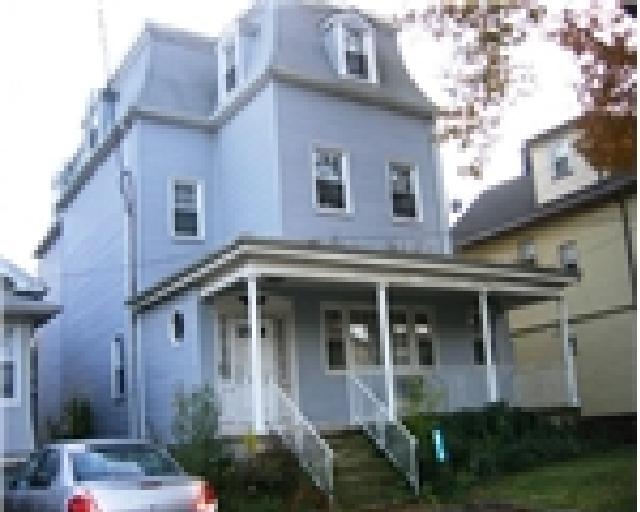 678 Grove St in Elizabeth, NJ - Building Photo