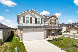 8303 Kettles Rdg in San Antonio, TX - Building Photo - Building Photo