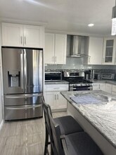 10220 Keoki St in San Diego, CA - Building Photo - Building Photo