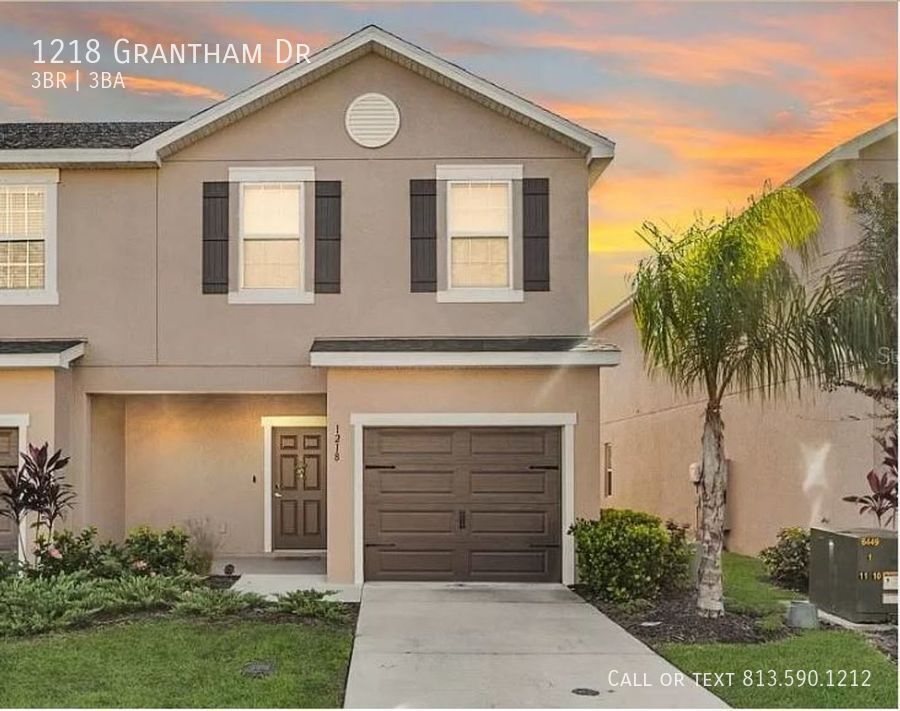 1218 Grantham Dr in Sarasota, FL - Building Photo