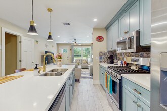 7409 Red Robin Ln in Houston, TX - Building Photo - Building Photo
