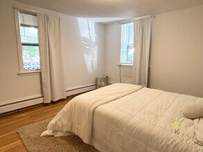 1819 Beacon St in Brookline, MA - Building Photo - Building Photo