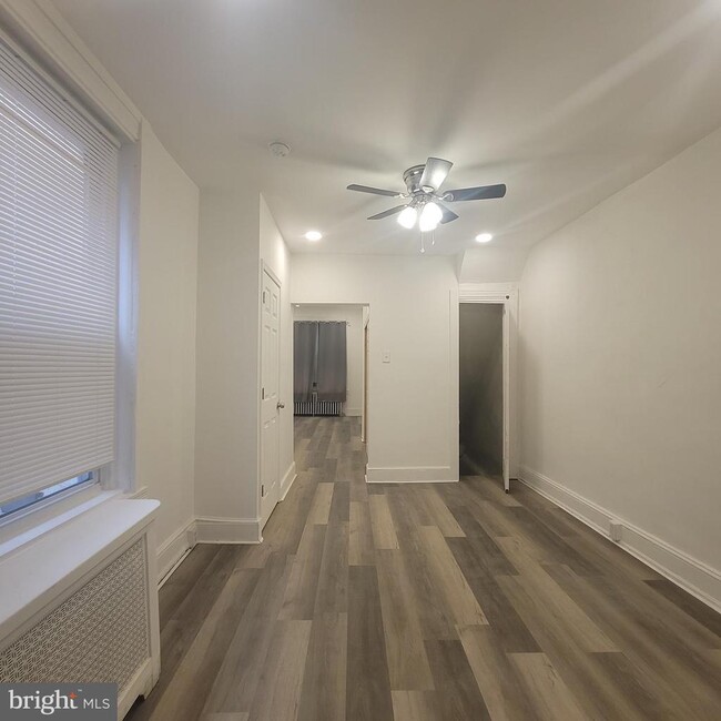 2444 N 30th St in Philadelphia, PA - Building Photo - Building Photo