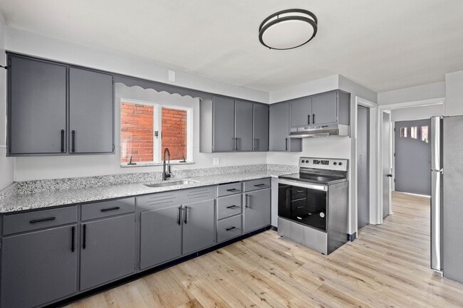 1509 Maple Ave