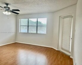 540 S Park Rd in Hollywood, FL - Building Photo - Building Photo