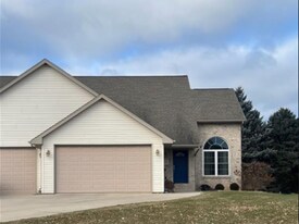 274 Tony Ln in Howard, WI - Building Photo