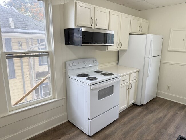 property at 312 E Washington St