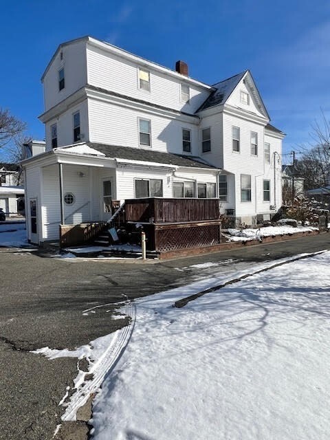 329 Somerset Ave in Taunton, MA - Building Photo