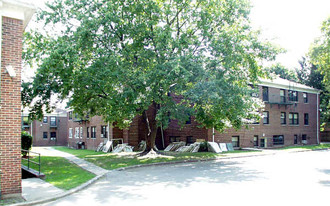 81-95 Fuller Pl Apartments