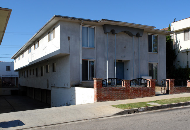 128 W Hillsdale St in Inglewood, CA - Building Photo - Building Photo