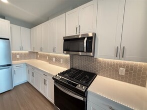 716 Waugh Dr in Houston, TX - Foto de edificio - Building Photo