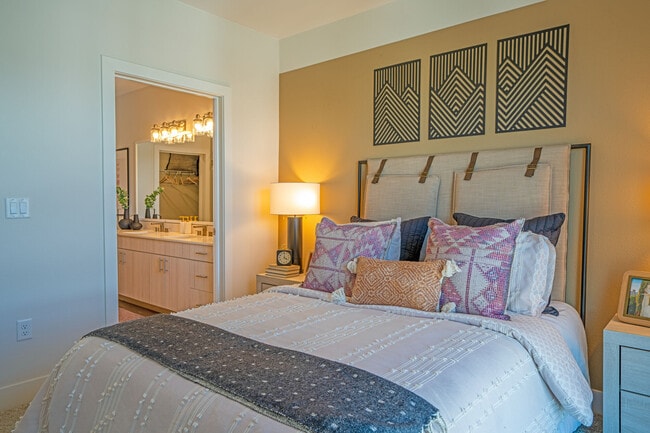 Traverse in Lakewood, CO - Foto de edificio - Building Photo