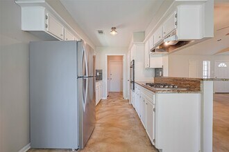 4031 Sherwood W in Humble, TX - Building Photo - Building Photo