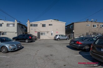 16120 Van Ness Ave. in Torrance, CA - Foto de edificio - Building Photo