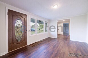 7056 Old Railroad Bed Rd in Toney, AL - Building Photo