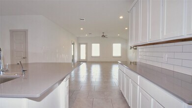 28910 Yukon River Ct in Katy, TX - Foto de edificio - Building Photo