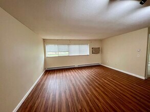 128 Loudon Rd in Concord, NH - Building Photo - Building Photo