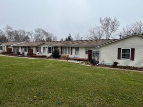 1583 Highland Park Dr in Highland Township, MI - Building Photo - Building Photo
