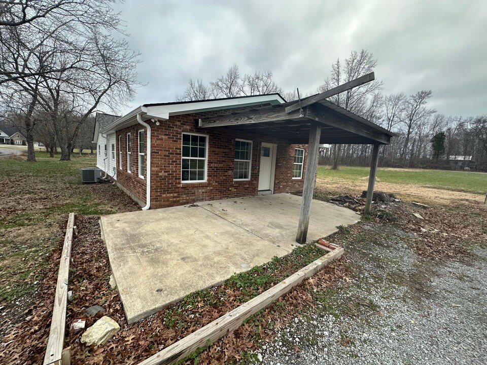 480 Smith Rd in Lebanon, TN - Building Photo