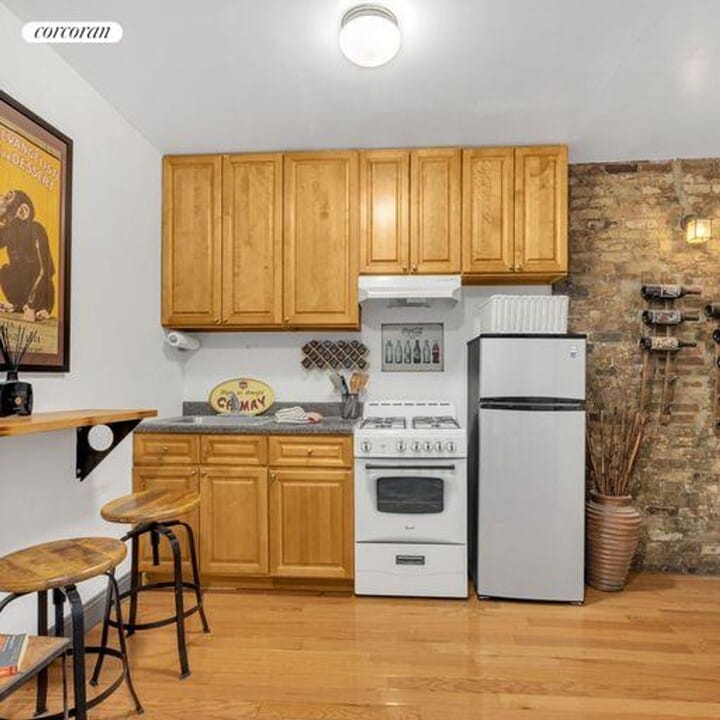 111 MacDougal St in New York, NY - Building Photo