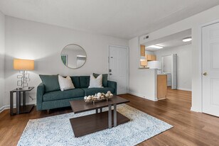 Waverton Ashton Green in Newport News, VA - Building Photo