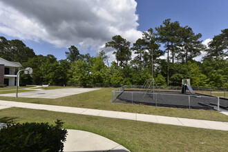 Veranda Village Apartments in Rincon, GA - Foto de edificio - Building Photo