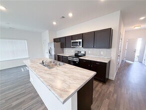 145 Oak St in Calhoun, GA - Building Photo - Building Photo