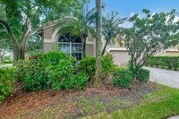 10036 Diamond Lake Rd in Boynton Beach, FL - Foto de edificio - Building Photo