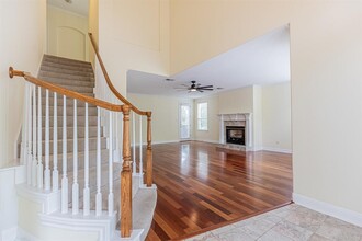6905 Crosby Cir in Austin, TX - Building Photo - Building Photo