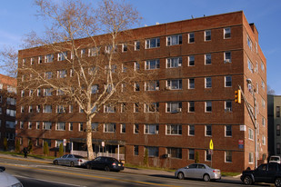 2500 John F Kennedy Blvd Apartments