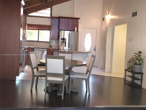 6151 NW 33rd Way in Fort Lauderdale, FL - Building Photo - Building Photo