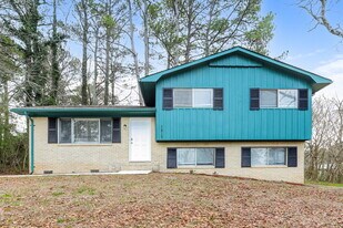 1217 Turf Dr in Center Point, AL - Building Photo