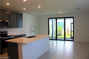 27874 Radiant Ct in Bonita Springs, FL - Building Photo