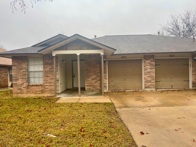 9827-9825 Ardash Ln in San Antonio, TX - Building Photo - Building Photo