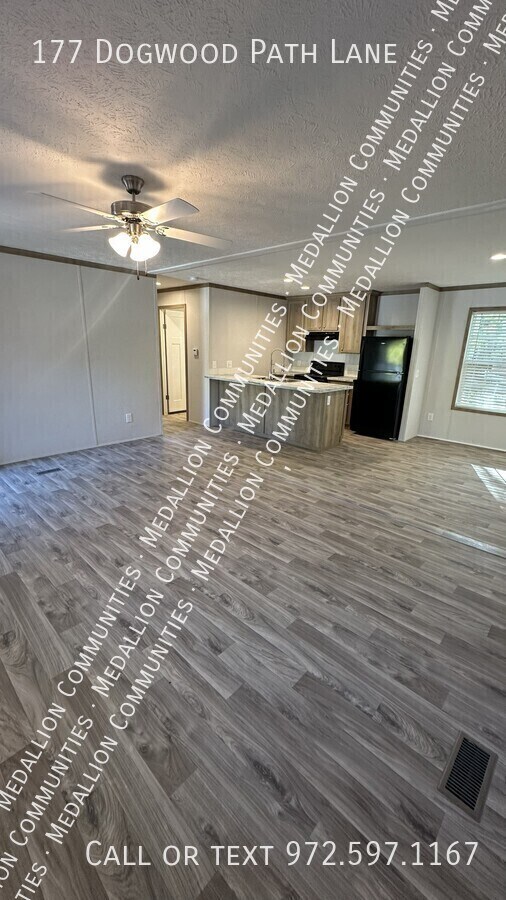177 Dogwood Path Ln in Hendersonville, NC - Building Photo - Building Photo
