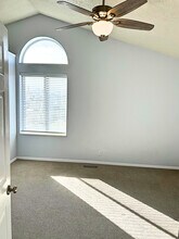 705 Kit Carson Cir in Centerville, UT - Foto de edificio - Building Photo