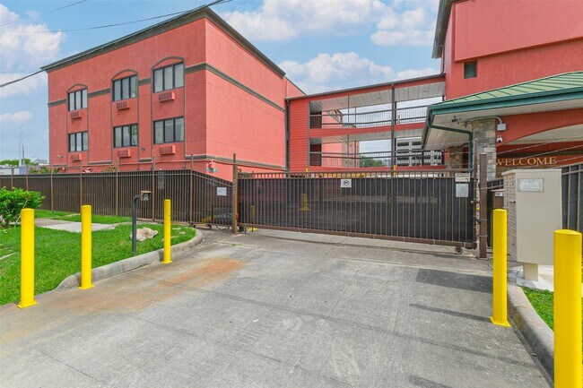 property at 1025 Swanson St