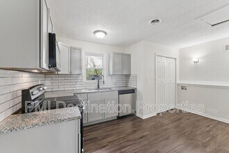 5026 Locust Ave in Kansas City, KS - Building Photo - Building Photo